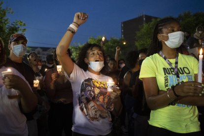 Una vigília celebrada a Los Angeles en honor de George Floyd.