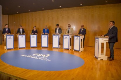 El debat ha tingut lloc a la sala 2 de l'Auditori Enric Granados de Lleida.