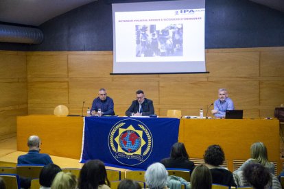 El curs d’IPA va tenir lloc ahir a la sala Jaume Magre.