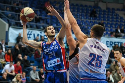 Marko Bakovic, en un partido con la Cibona esta temporada. 