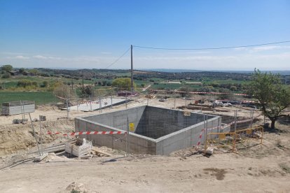 El estado en el que se encuentran las obras de la planta. 