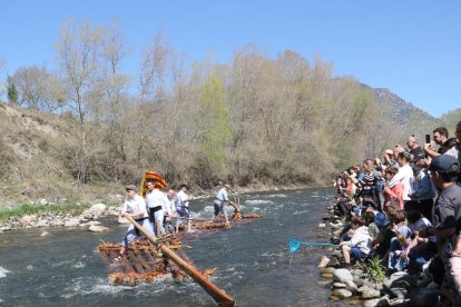 Baixada de raiers a la seva arribada a Clops de Fígols