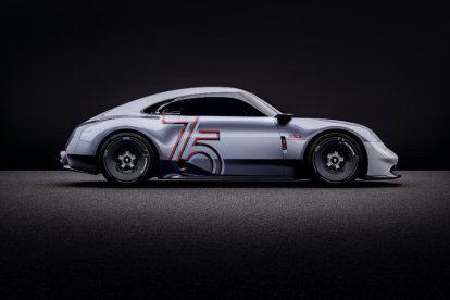 Porsche inicia l'any del seu aniversari amb el Vision 357, un prototip inspirat en el 356, el somni de Ferry Porsche de construir el seu propi automòbil esportiu.