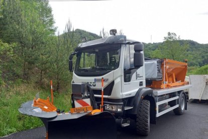 El consell de l'Alta Ribagorça compra un nou camió llevaneu