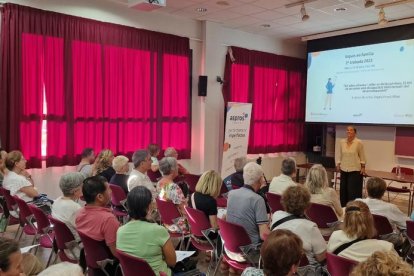 Participantes en la charla en el Rectorado de la UdL. 