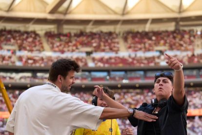 Piqué, junto a xBuyer, el presidente campeón de la Kings League.