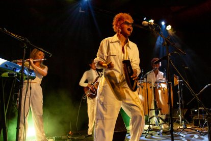 El grupo multicultural femenino Las Karamba, en su actuación la noche del jueves en el Cafè del Teatre.