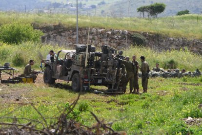 Militars d’Israel mobilitzats davant de l’escalada de tensió.