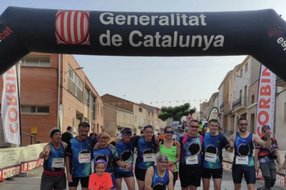 Alguns dels participants en la carrera d'ahir a Corbins.