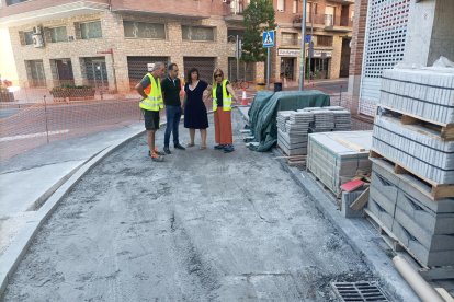 Visita de las autoridades locales a las obras. 