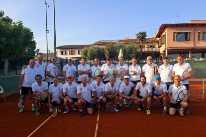 El CT Urgell acoge la III edición del torneo de veteranos de Lleida