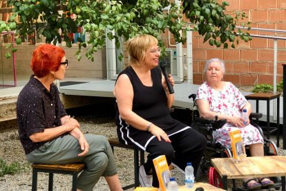 Pilar Rebaque, Gemma Pasqual y Montserrat Tarragó, el miércoles en la presentación en La Fatal. 