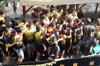 Rúa de celebración del Comtat d'Urgell por sus éxitos