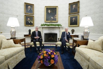 Kevin McCarthy y Joe Biden reunidos la semana pasada.