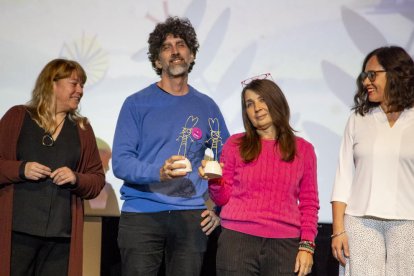 Cuatro días en la Llotja y 10 ‘online’  -  El Teatre de la Llotja se estrenó un año más como la sede principal de las proyecciones y actividades paralelas de Animac, desde talleres a conferencias, que se desarollarán hasta el domingo. Desp ...