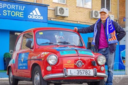 El 600 del Lleida anirà a Manresa - L’abonat Antonio Martín tornarà a pujar al seu mític Seat 600 per acompanyar el Lleida Esportiu al partit a Manresa. Serà el primer desplaçament que fa aquesta temporada amb el vehicle, que està a punt d ...