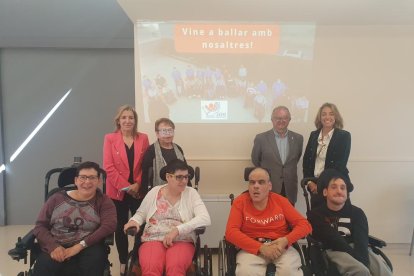 Presentación de la jornada solidaria, ayer en la sede de Aremi. 