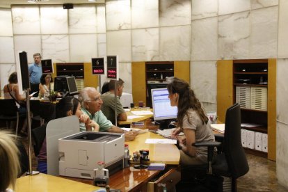 Imatge d'arxiu de l'oficina d'atenció ciutadana de Lleida.