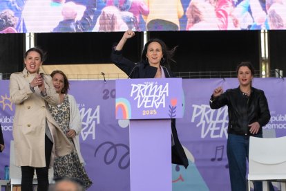 Irene Montero i Ione Belarra, durant la Festa de la Primavera de Podem a Saragossa.