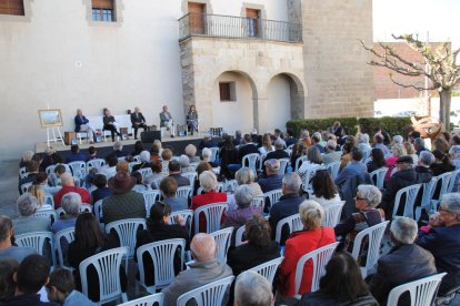 Barbens presenta un llibre dedicat al pedagog i poeta Joan Benet