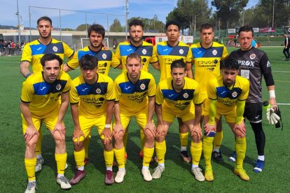 L’onze inicial del Tàrrega en el partit d’ahir.