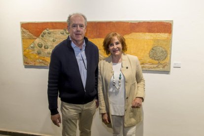 Roser Xandri, dijous passat amb Josep Minguell en l’estrena de la nova mostra d’Espai Cavallers.