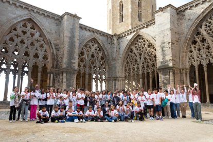 Un centenar de nens i adolescents de la ciutat es van citar a la Seu Vella per participar en diversos tallers i activitats.