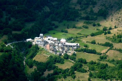 Vista del pueblo de Casau.