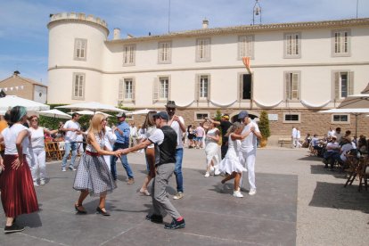 Exhibició de swing a la plaça del Castell.