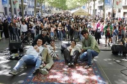 Balls tradicionals, ahir a la tarda a la plaça Sant Joan amb el grup de dansa de l’Ateneu Popular de Ponent.