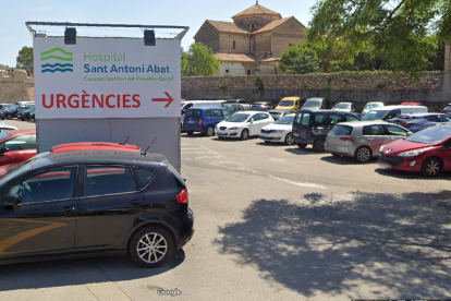 Entrada d'Urgències de l'Hospital Sant Antoni Abat de Vilanova i la Geltrú.