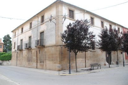 El edificio de Cal Sant, que ha comprado el ayuntamiento. 