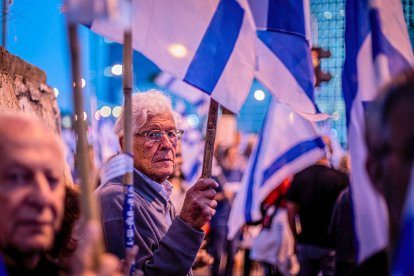 Manifestants contra la reforma judicial, ahir a Tel-Aviv.