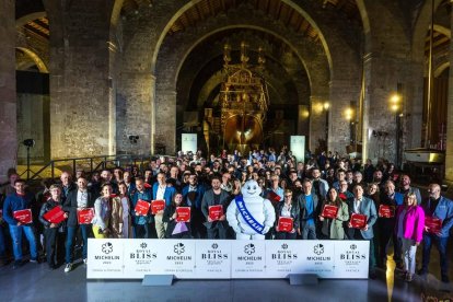 Foto de família de tots els restaurants catalans que han participat en l'esdeveniment.