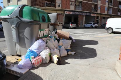 Els abocaments d’escombraries són una xacra que s’ha estès per la ciutat i les partides de l’Horta.