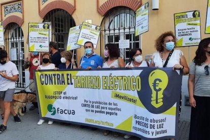 Imatge de la concentració a Màlaga contra el ‘tarifazo’.