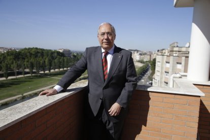 Roberto Fernández.