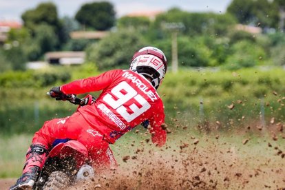 Marc Márquez ya corre en motocross