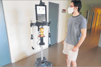 El robot creado por la UdL que mide el nivel de CO2 de los edificios y está listo para trabajar con 5G