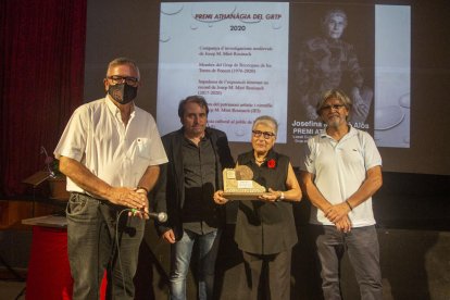 Magriñà va rebre ahir el guardó a l’assemblea del Grup de Recerques de les Terres de Ponent.