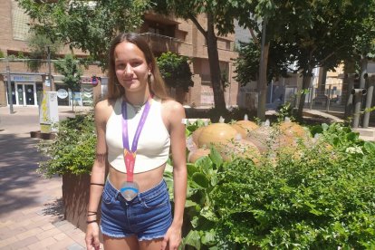 Berta Segura va tornar ahir a Lleida amb la medalla de plata del 4x400 de l’Europeu sub-20.