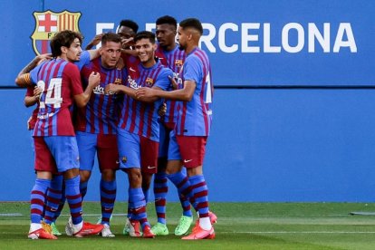 Los jugadores del Barça celebran uno de los goles.