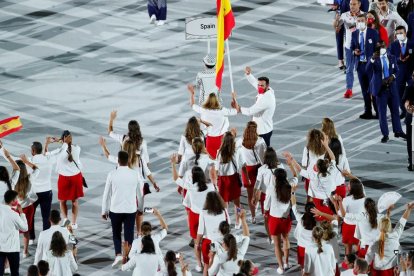 La delegació espanyola encapçalada per Belmonte i Carviotto.