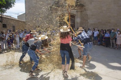 La festa es va desenvolupar davant l’església parroquial de Nalec.