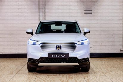 Honda ha confirmat que les primeres unitats del nou HR-V e:HEV arribaran al mercat espanyol el febrer del 2022.