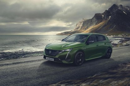 Peugeot ofereix a Espanya el nou 308 amb cinc acabats diferents: Active Pack, Allure, Allure Pack, GT i GT Pack, així com dos mecàniques híbrides endollables de 180 i 225 cavalls .