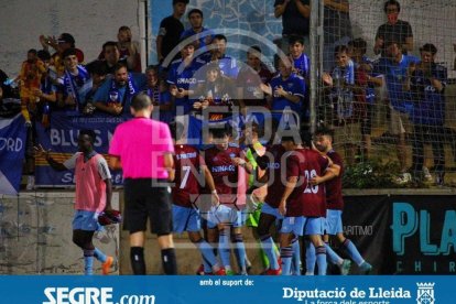 Els lleidatans celebren davant la seva afició