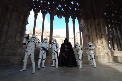 Casament a la Seu Vella amb personatges de 'Star Wars'