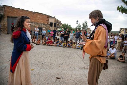 Nombrós públic va seguir ahir els actes de la Fira de Fulleda sobre la figura d’Agustina d’Aragó.