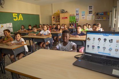 Un mestre de Lleida crea aules virtuals amb avatars